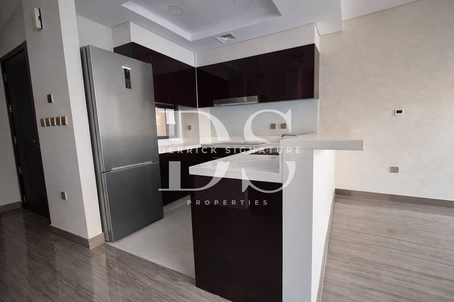 4 Kitchen. jpeg