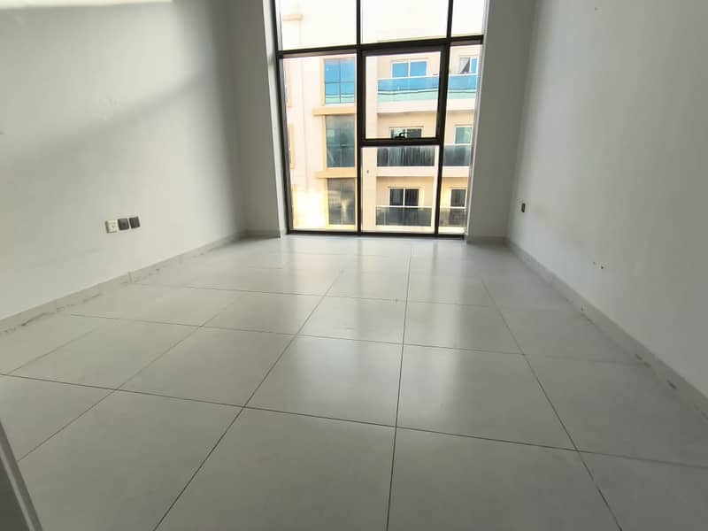 30 days free Lxury and Like Brand new apartment in school area jym ply Arya parking waldrop balcony parking prim location sharja Muwaileh