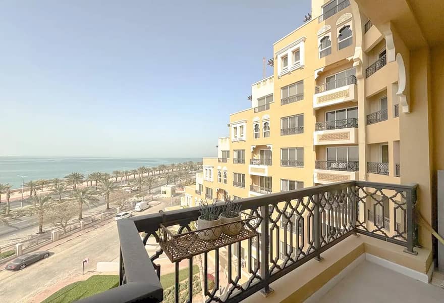 Modern Upgraded One-Bedroom | Panoramic Sea View