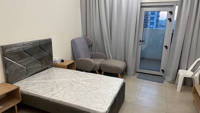 SPECIOUS STUDIO CHILLER FREE FURNISHED 5000PER MONTH INCLUDE ALL BILLS NEAR TO METRO IN AZIZI SHAISTA FOR 60000@12CHQS