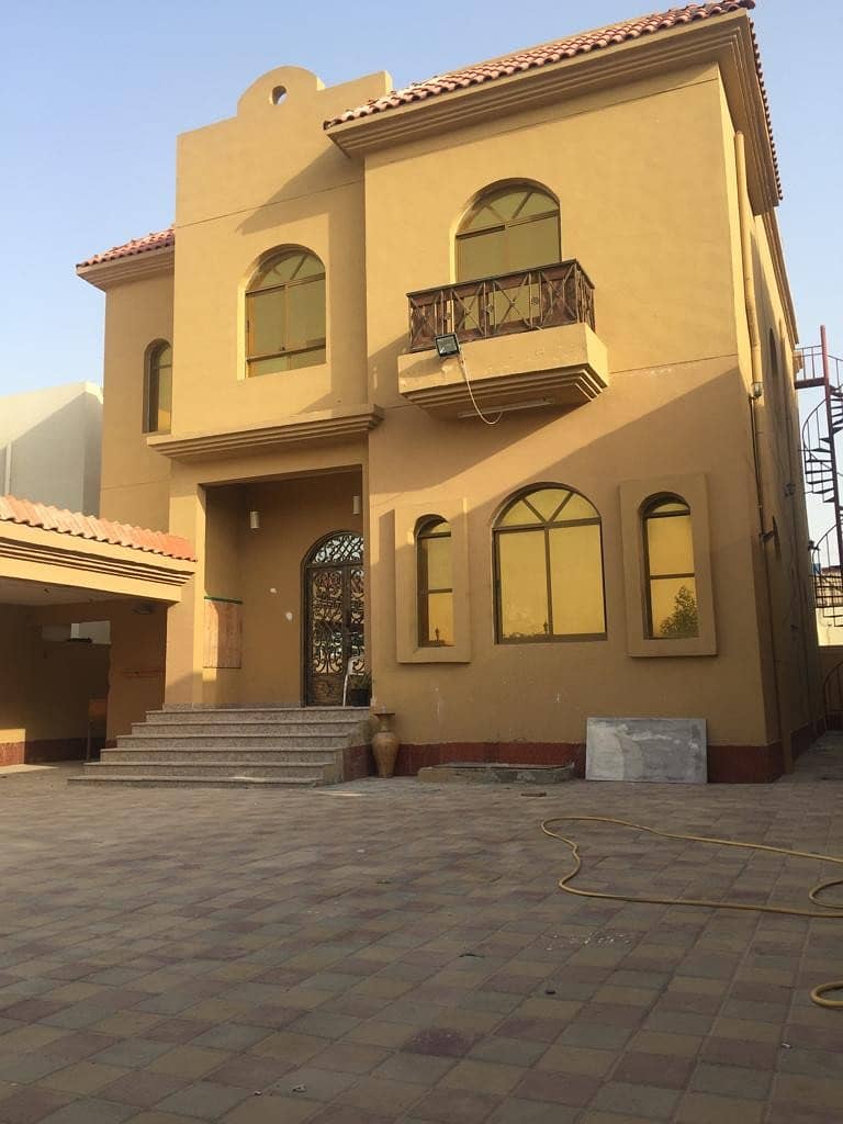 Excellent  modern villa for rent in al mowaihat