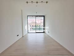 1BR Apartment | Corner Balcony | City & Community View