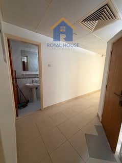 للبيع ثلاث غرف نوم لطلاله علي الحديقه بالقاسميه