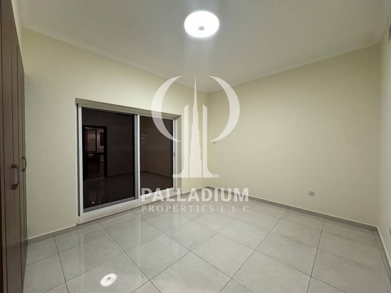 Prime location||Ready to move