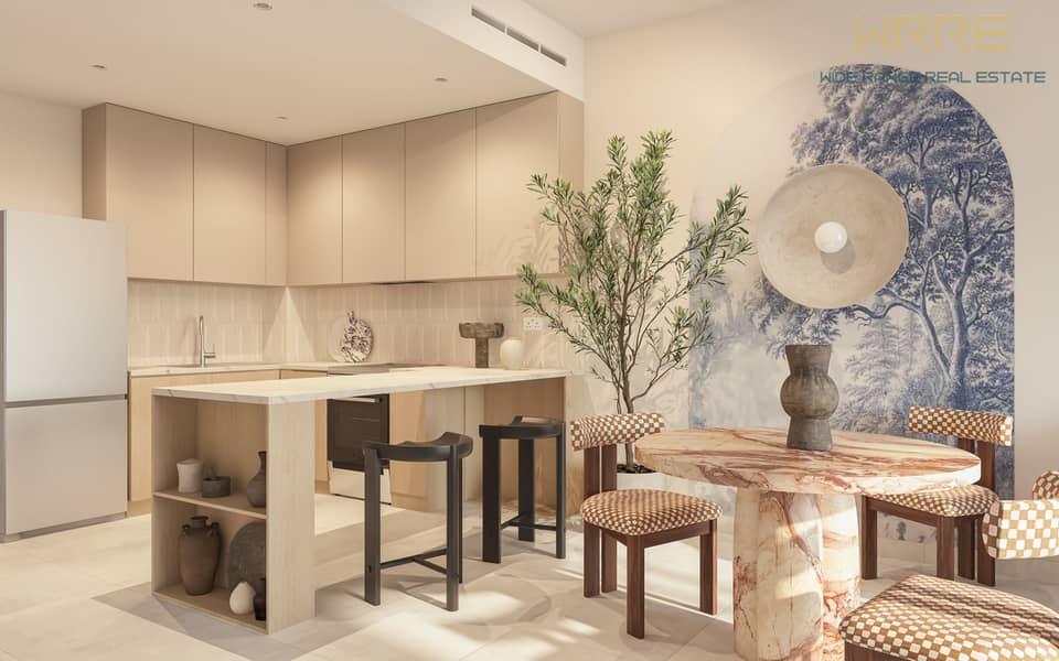 10 WG2 kitchen and breakfast bar. jpg