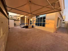 فیلا في جميرا 3،جميرا 4 غرف 390000 درهم - 14710111