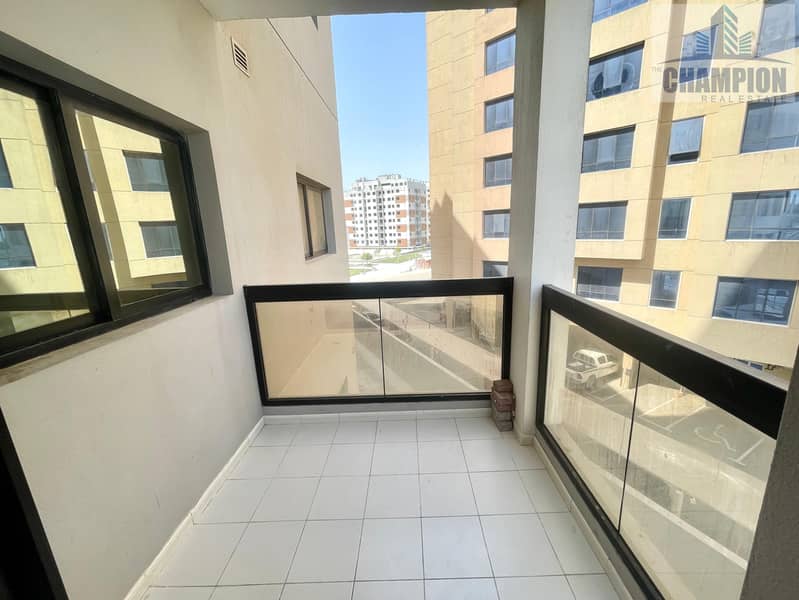 SPACIOUS 2BHK : RENT 73K : GYM : POOL ; 1 PARKING