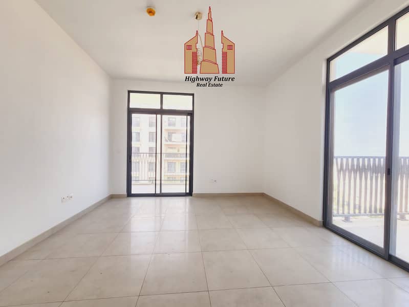 Luxurious 3-BR + Maid Room | Hot Offer | All Amenities |