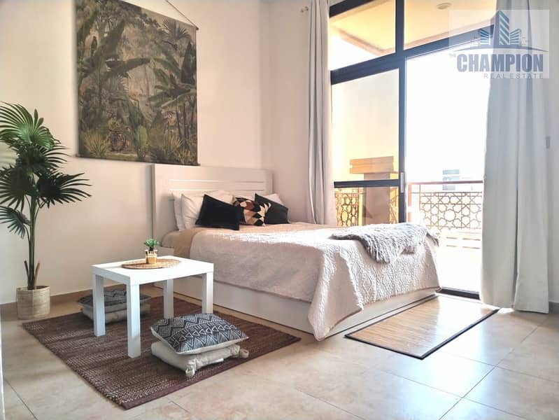 FULLY FURNISHED STUDIO AVAILABLE INCLUDING BILLS READY TO MOVE