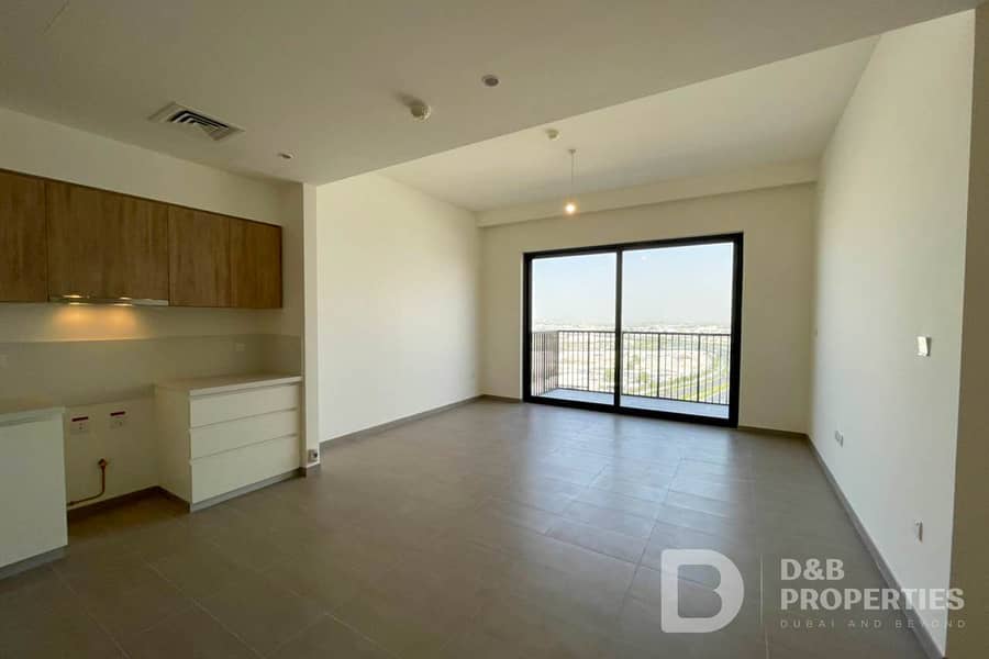 Unfurnished | High Floor | Community View