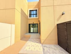 فیلا في مدينة الشارقة المستدامة،الشغرافة 1،الرحمانية 3 غرف 110000 درهم - 14746221