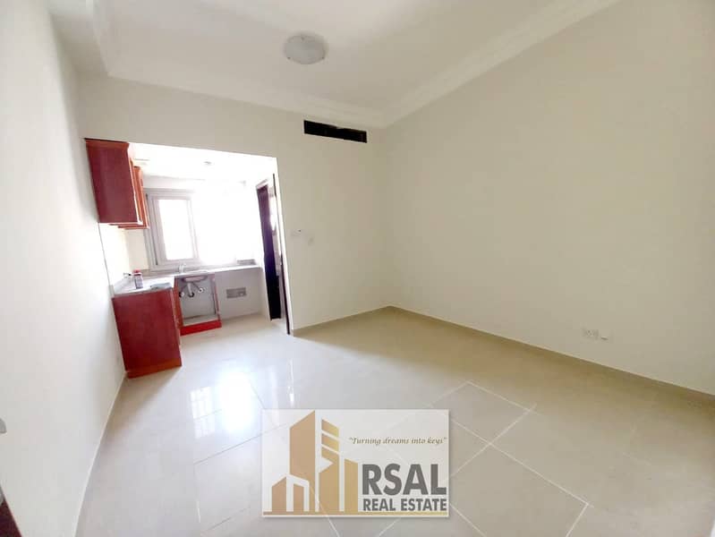 Lavish family Studio/Ready to move/EASY Payment/Near to Old Muwaileh Park