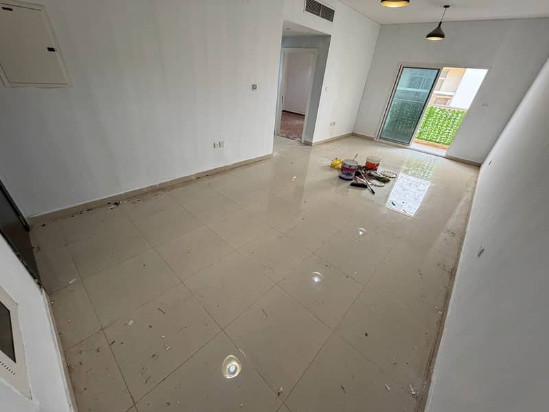 One bedroom apartment for annual rent in Al Muwaihat 3 - Ajman, 29,000 in 6 installments, large area and balcony, new building, central air conditioni