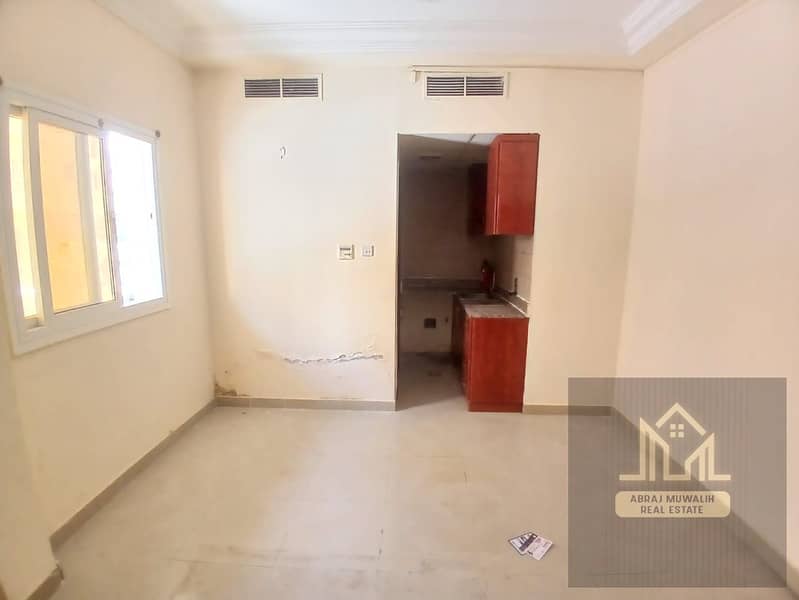 Ready to move apartment available prime location Central AC