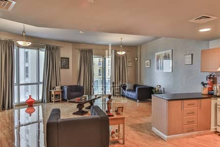 Fully Upgraded 2 Bed Apt w/ Amazing View Fully Upgraded 2 Bed Apt w/ Amazing View