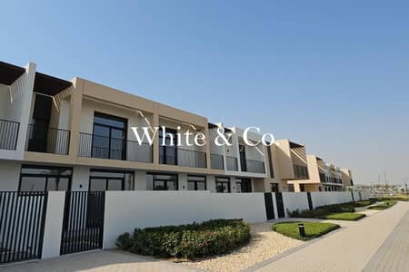 3 Bedroom Villa for Sale in Dubai South, Dubai - Exclusive Listing | Single Row | Vacant 3 Bedroom Villa for Sale in Dubai South, Dubai - Exclusive Listing | Single Row | Vacant