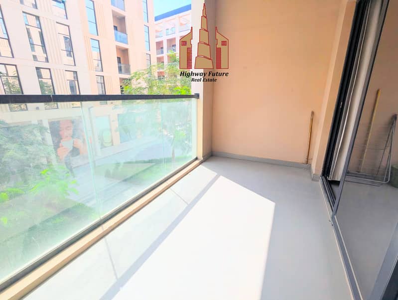 Very Big Layout || Spacious Unit || Huge Balcony View || Ready To Move
