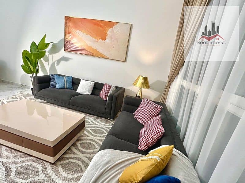 Sharjah, Muwaileh: One bedroom, living room, kitchen, and two bathrooms. Second occupancy. Hotel-style furnishings. Price: 4200 AED including internet