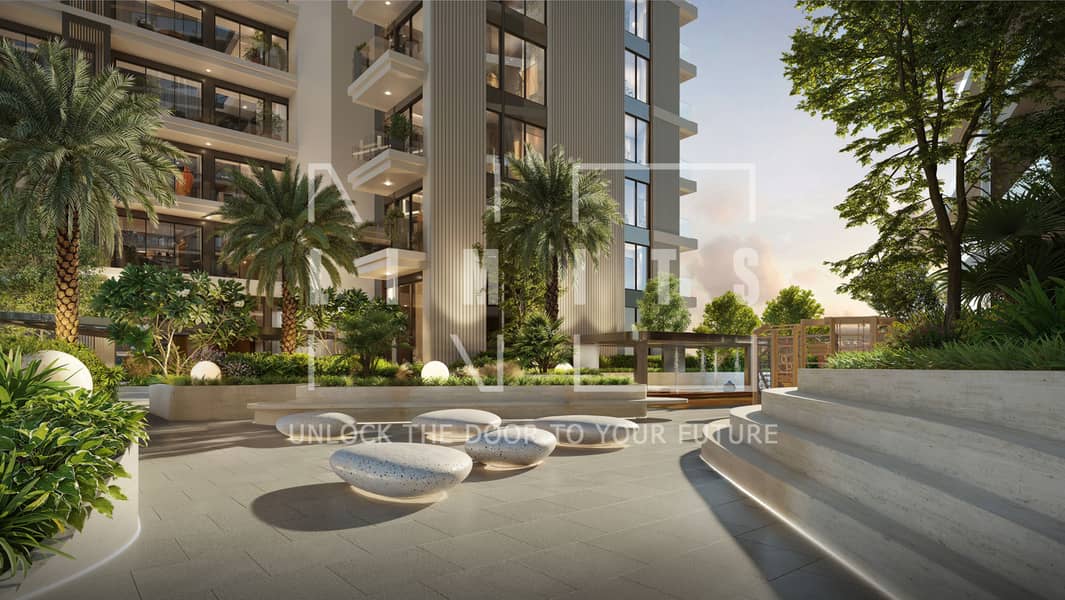 5 The Hillgate - garden. jpg