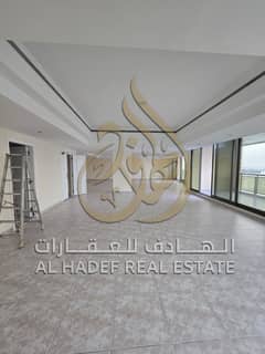 سكن الملوك بنتهاوس فاخر بمساحات ملكية وإطلالة بحرية في المجاز 3 ارتقِ بأسلوب حياتك في واحد من أرقى العناوين في الشارقة
