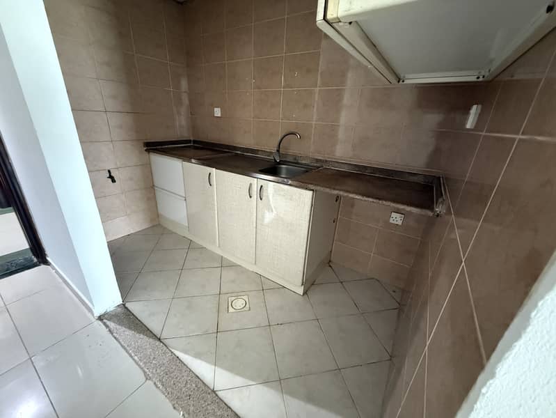 DUBAI RTA BUS AVAILABLE F24 GOING METRO STATION AL NAHDA