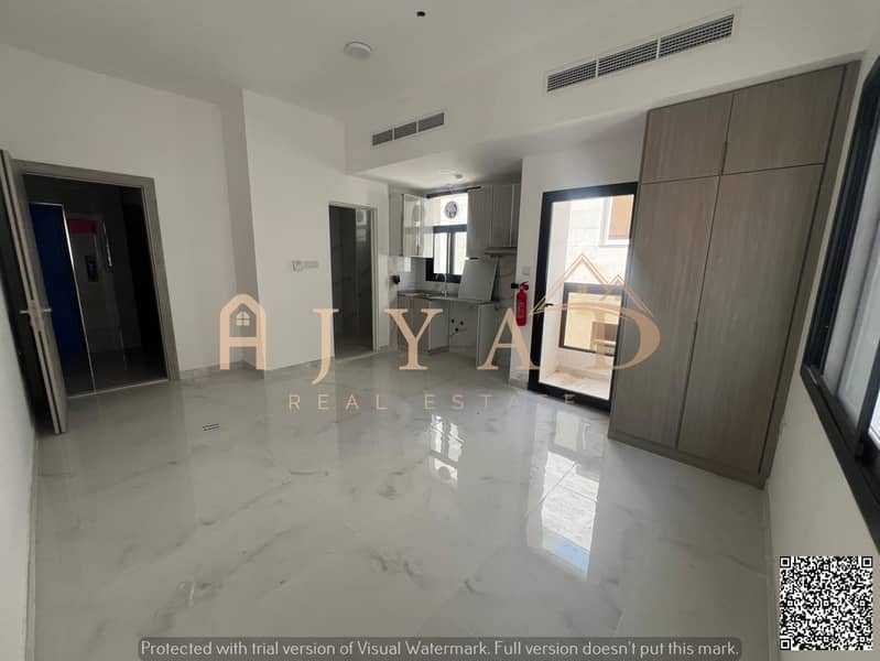 First occupancy, central air conditioning studio apartment in Al Alia, on the Sharjah-Dubai exit. Prime location near all services and transportation.