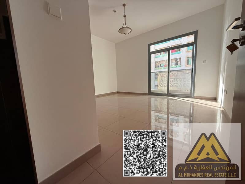 An excellent opportunity for family accommodation in a vibrant location and at a reasonable price with outstanding facilities.