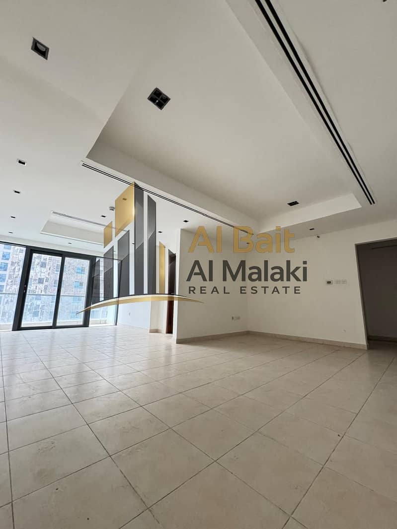 Apartment for annual rent Area: Al Qusais Electric meters: 2 Master Maid room master Bathrooms: 4 Air conditioning: Central free Payments: 4 Parking: