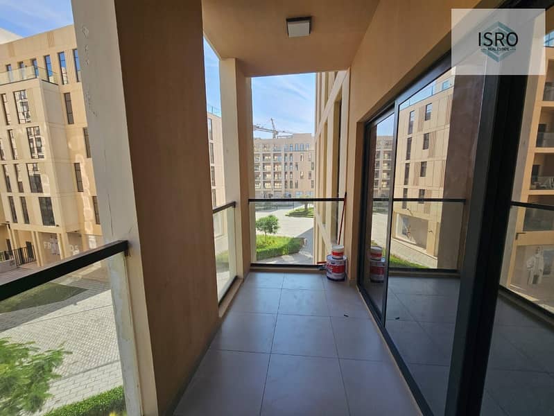 BIG Balcony||Kitchen appliances||Spacious STUDIO||