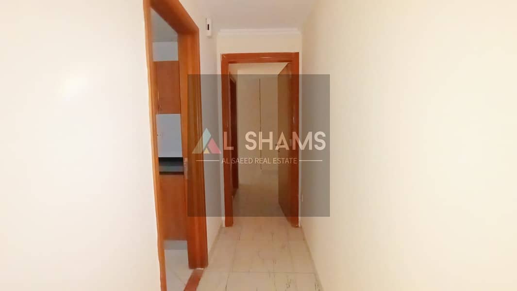 4 1000198820. jpg