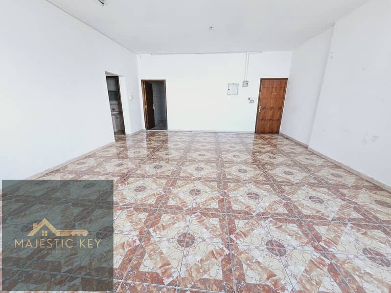 BIGGEST APARTMENT!! NO DEPOSIT!! 2BHK WITH 3 BATHROOMS WITH BALCONY WITH SPLIT AC AND CENTRALISED GAS JUST IN 37K