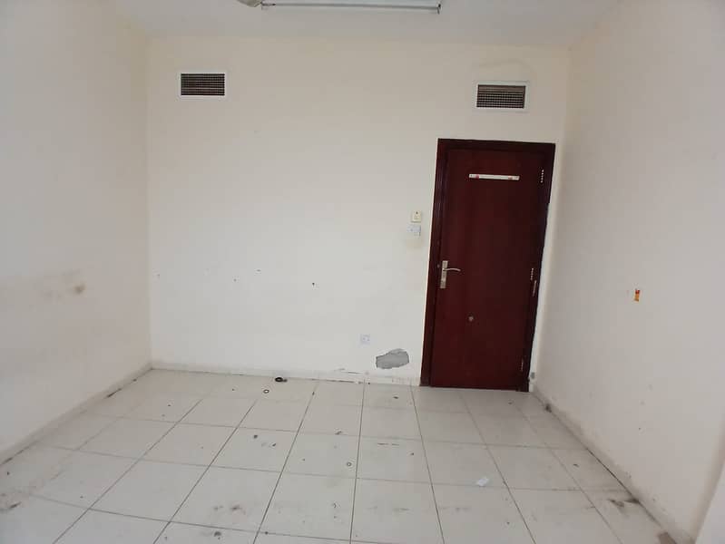 Lavish 1bhk full family building near in muwailah sharjah 30k