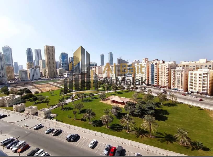 Upscale accommodation: 3 master bedrooms, spacious living room, stunning garden view