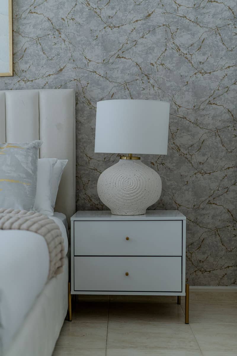 31 side table . jpg