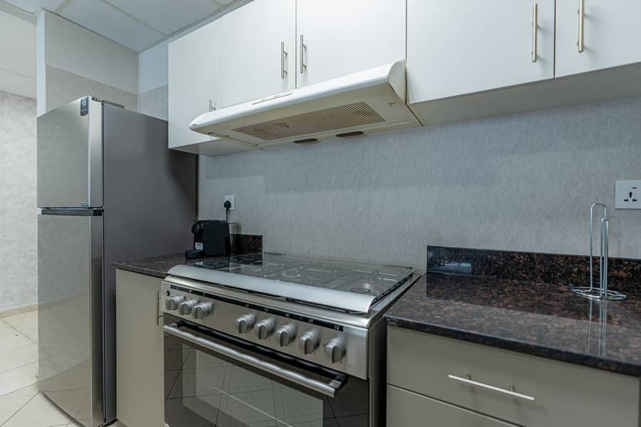 33 stove . jpg