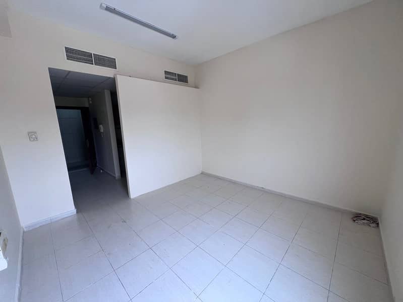 Studio with Separate Kitchen for Annual Rent – Al Rashidiya, Ajman