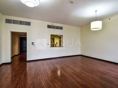 Upgraded Spacious Chiller Free Marina View Upgraded Spacious Chiller Free Marina View