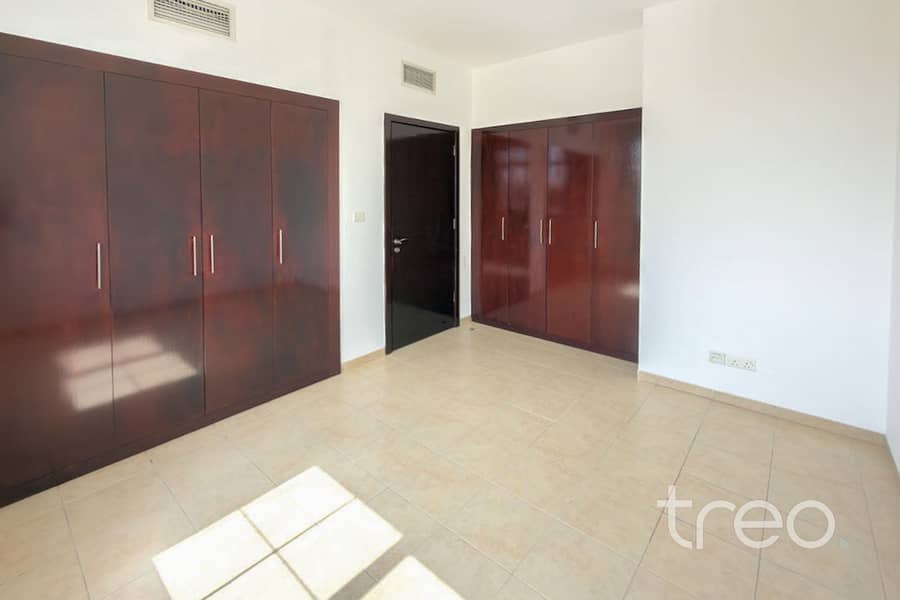 12 St 05, V 056, Reem 1 - 38. jpg