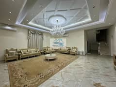 فیلا في العوير 5 غرف 240000 درهم - 11127483