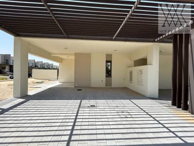 4 Bedroom Villa for Sale in Dubai South, Dubai - PHOTO-2024-04-25-14-21-47 2. jpg
