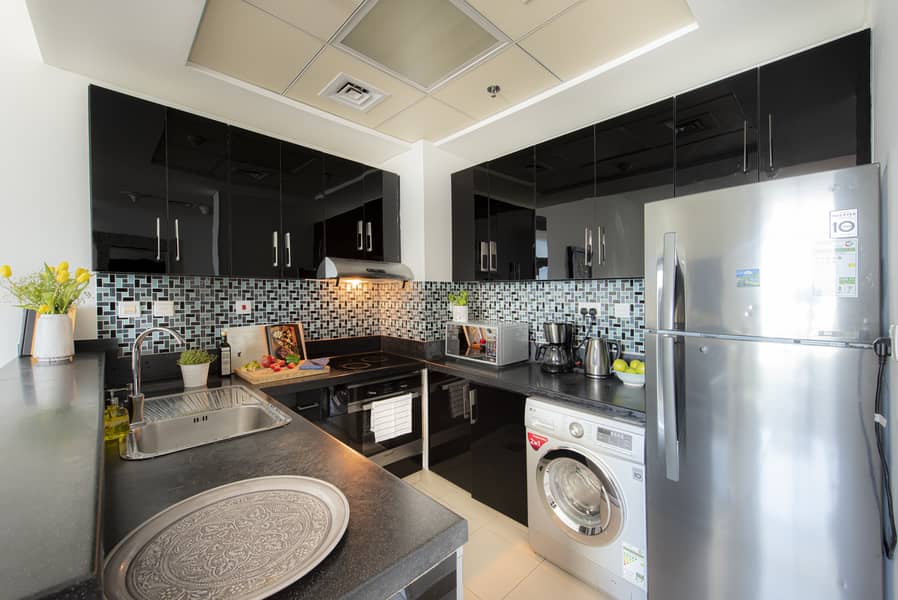 9 kitchen. JPG