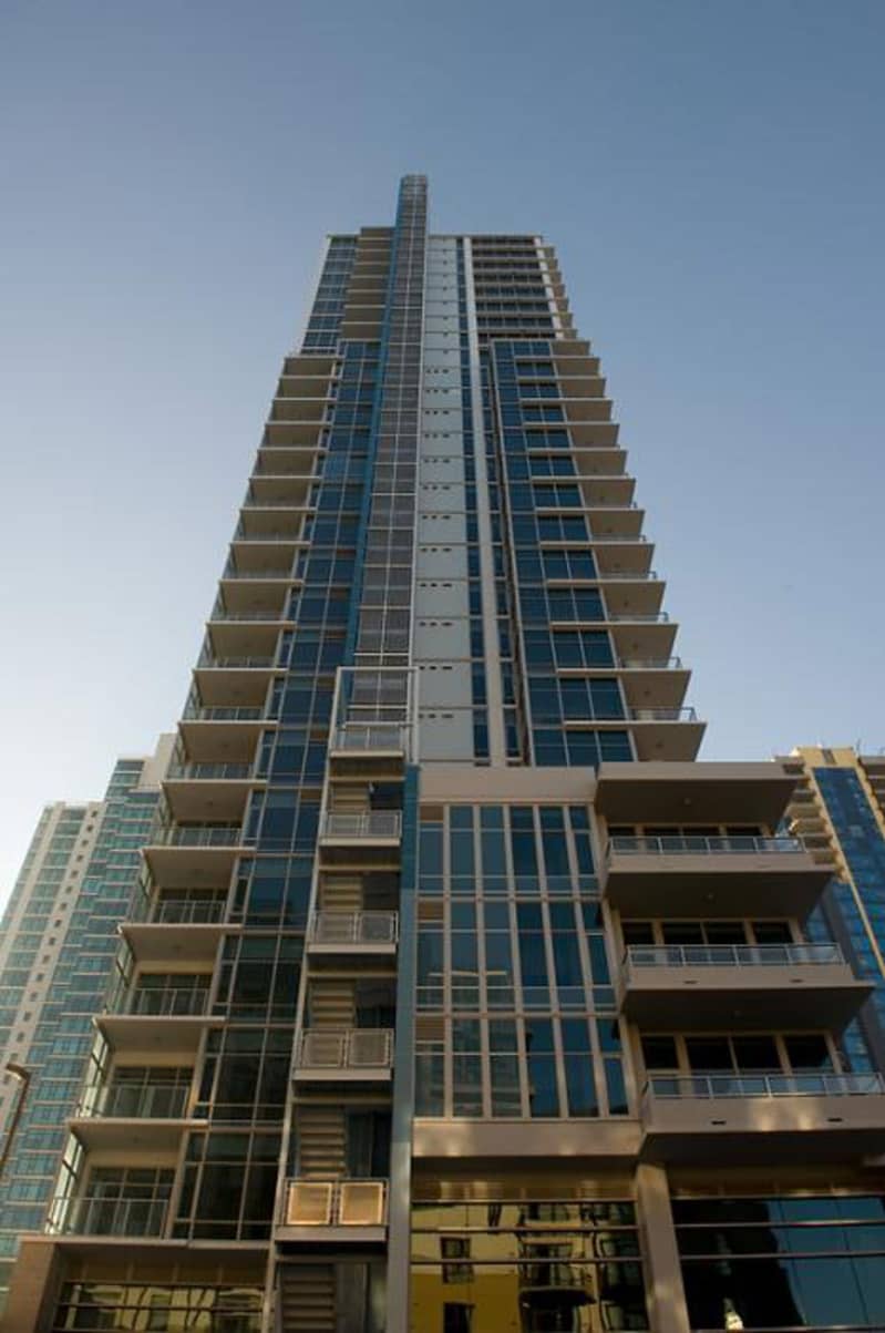20 botanica tower. jpg