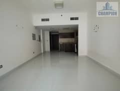 استوديو بالطابق العلوي | شرفة | إطلالات على وسط المدينة والمارينا
