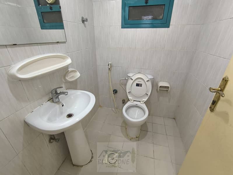 8 cabefcce-f22b-4daa-85c2-fdd8807bc05d. jpg