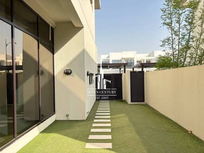 3 Bedroom Villa for Rent in DAMAC Hills, Dubai - 3 Bedrooms | Amazing Location | Unfurnished