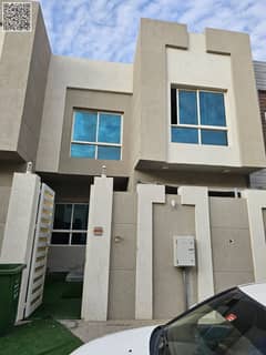 منزل تاون هاوس للإيجار في الياسمين - 4 غرف نوم - 85 ألف جنيه إسترليني | 4 دفعات