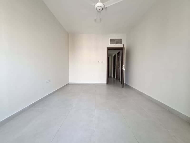 Brand new lavish 1bhk with balcony, wardrobe, 2 washroom/ muwaileh sharjah