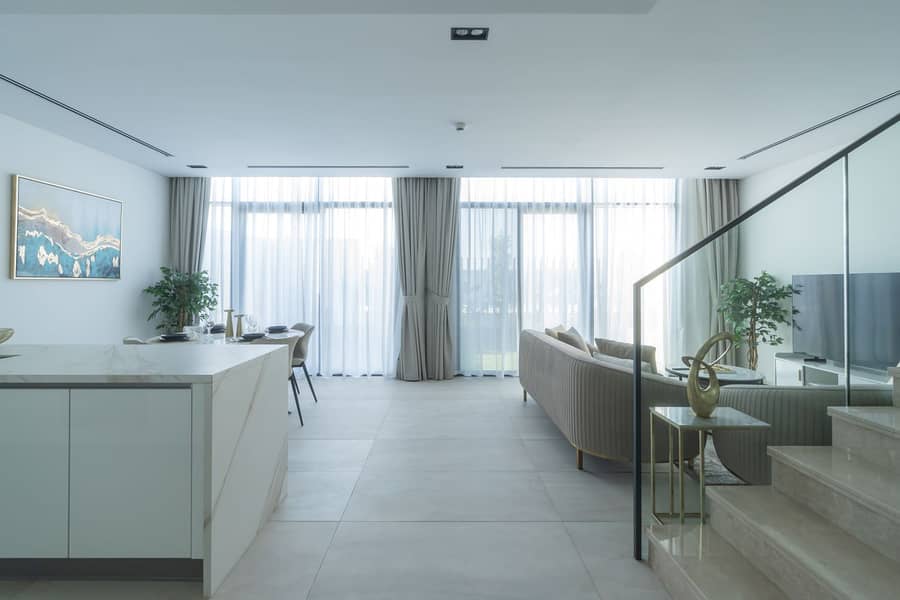 2 entrance . jpg