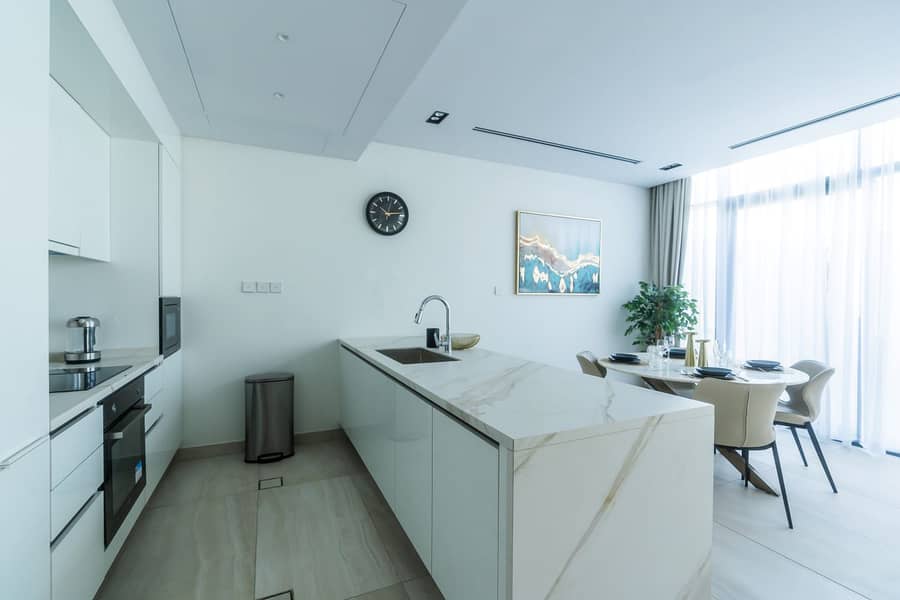 9 Kitchen 1. jpg