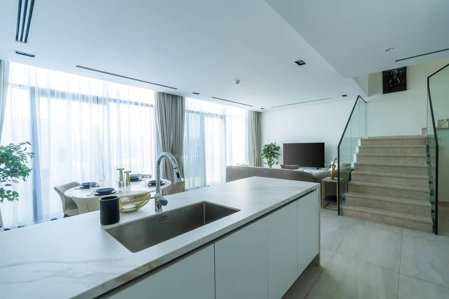 16 kitchen island . jpg